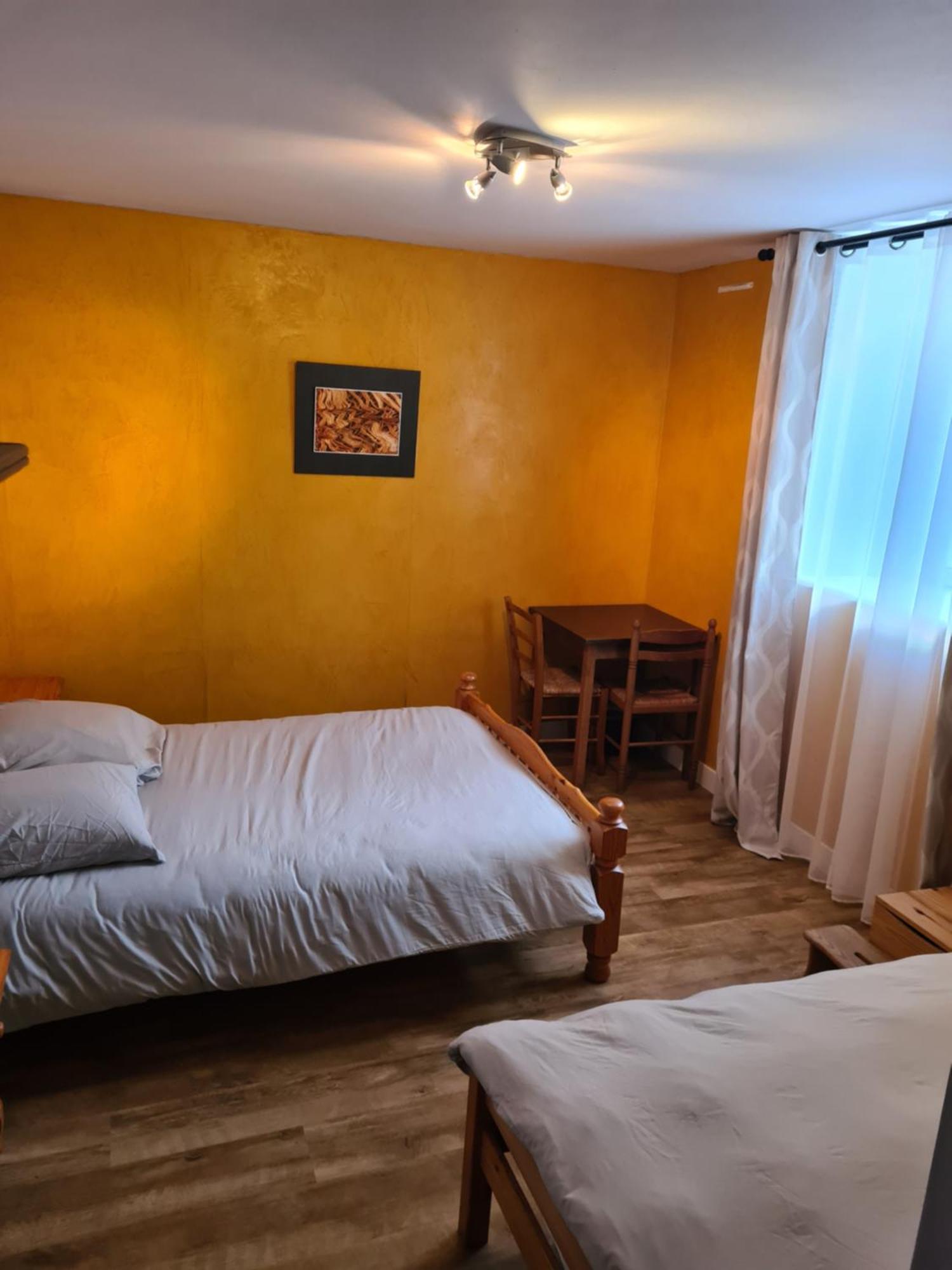 Hotel Saint Julien Aux Bois ห้อง รูปภาพ